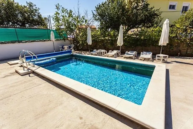 Family Friendly With A Swimming Pool Sveti Anton, Krk - 5291 Apartman