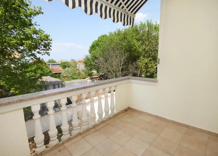 Apartman Family Friendly With A Swimming Pool Sveti Anton, Krk - 5291