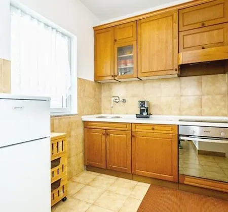 Family Friendly With A Swimming Pool Sveti Anton, Krk - 5291 アパート