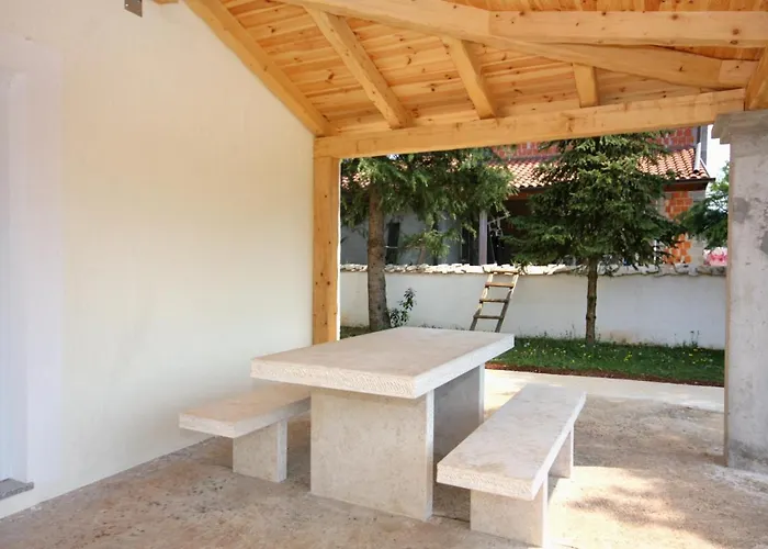 Appartamento Family Friendly With A Swimming Pool Sveti Anton, Krk - 5291 *