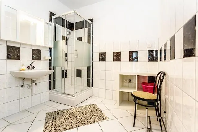 Appartamento Family Friendly With A Swimming Pool Sveti Anton, Krk - 5291