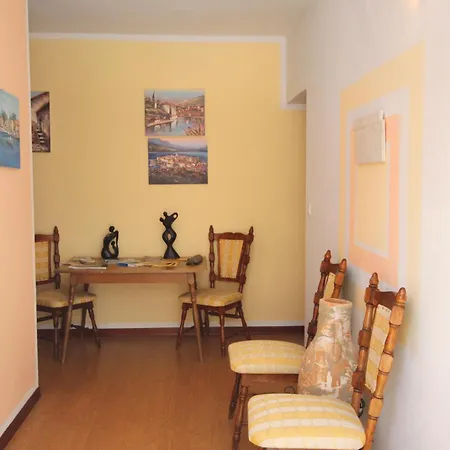 Family Friendly With A Swimming Pool Sveti Anton, Krk - 5291 Apartamento *